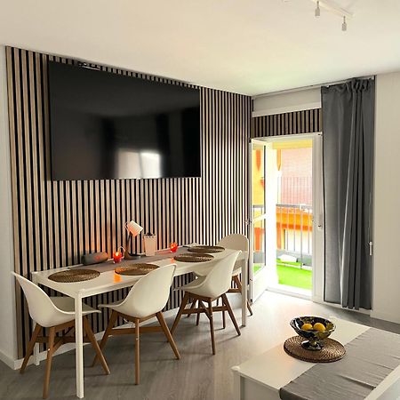 Small Home Fuengirola Bagian luar foto