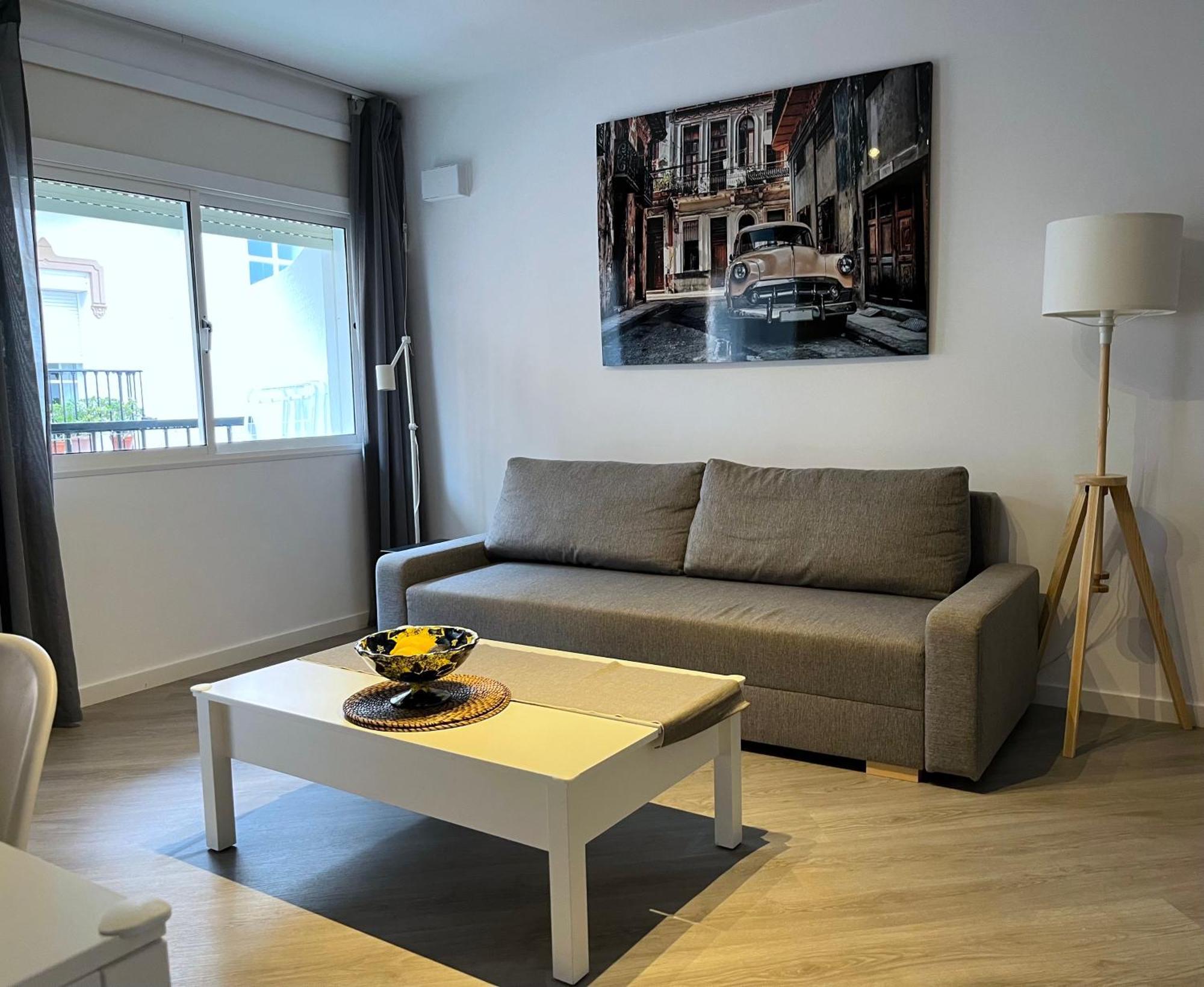 Small Home Fuengirola Bagian luar foto